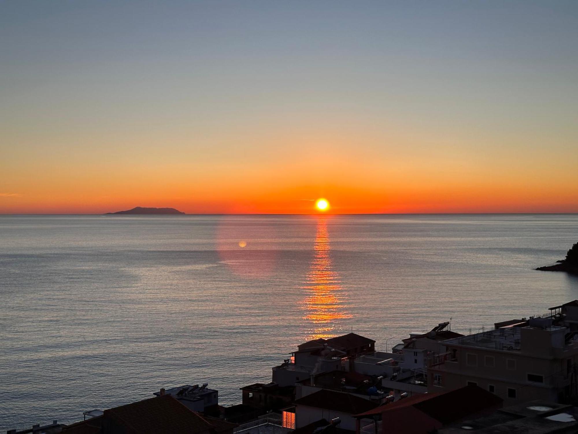 Roumers Himara ภายนอก รูปภาพ